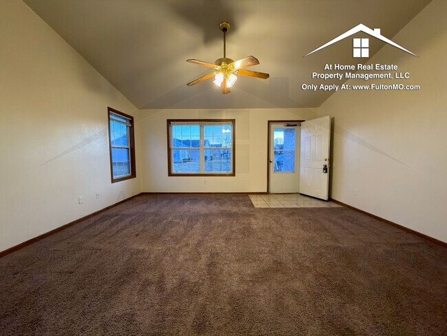 Foto del edificio - Sabre Circle 497–499 Duplex