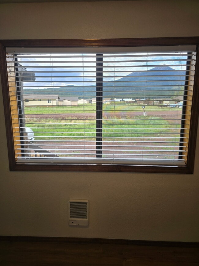Foto del edificio - 7375 W Bridle Trail