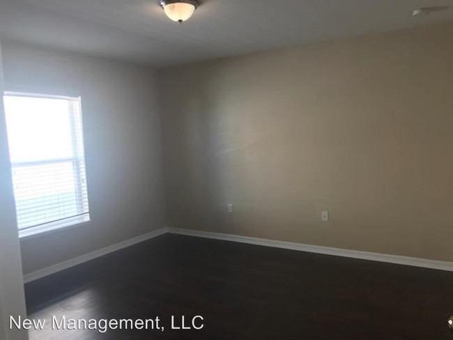 Building Photo - 1770 Eagle Pines Cir