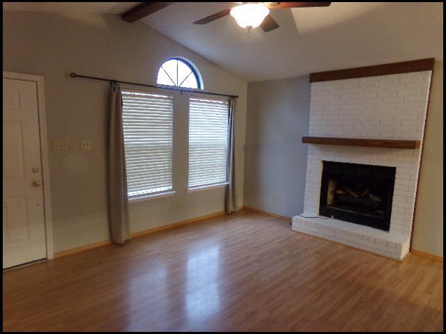 Foto del edificio - 1801 Mesquite Cir