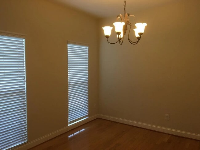 Foto del edificio - 2915 Atwood Rd