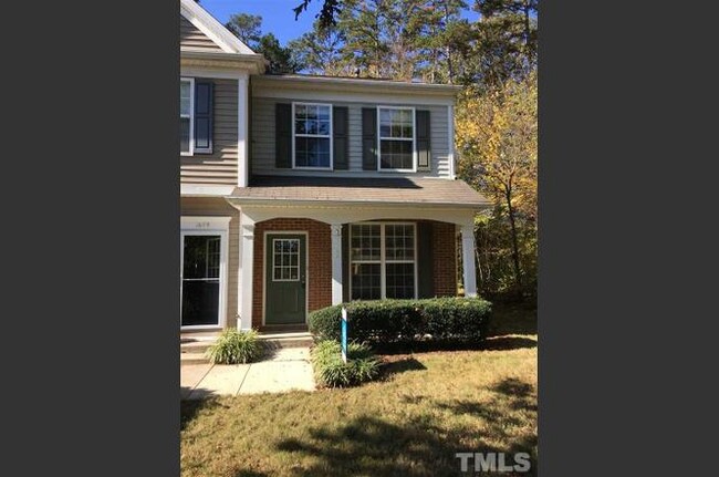 Building Photo - 1604 Brook Fern Way