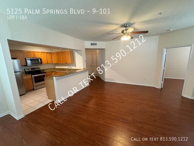 Foto del edificio - 5125 Palm Springs Blvd