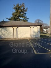 Building Photo - 573 Anita Ave