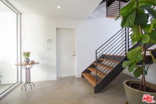 Foto del edificio - 1046 6th Ave