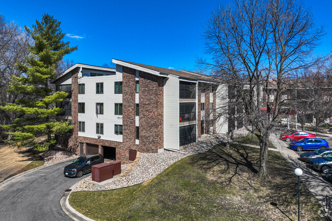 Building Photo - Lakewood Village Condominium