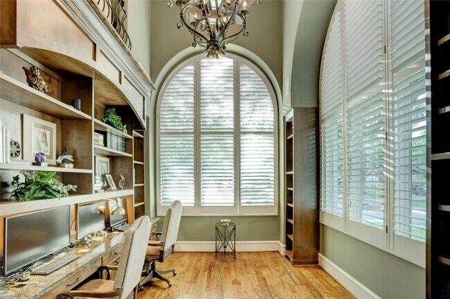 Foto del edificio - 5015 Jason St