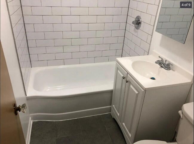 Foto del edificio - 17563 Western Ave