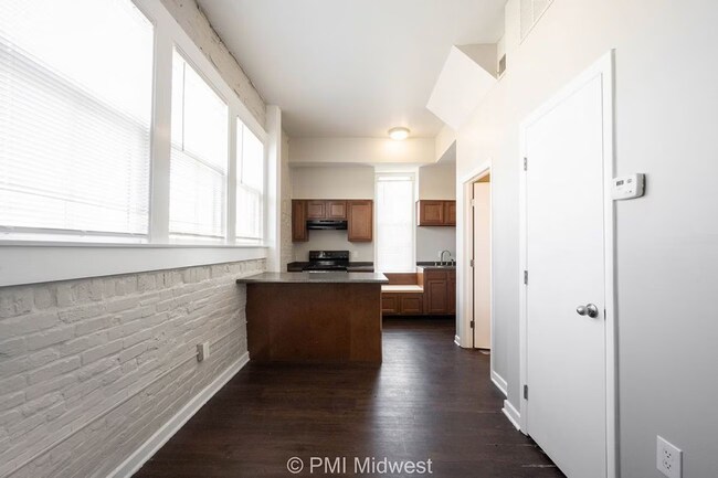 Foto del edificio - 522 Fletcher Ave