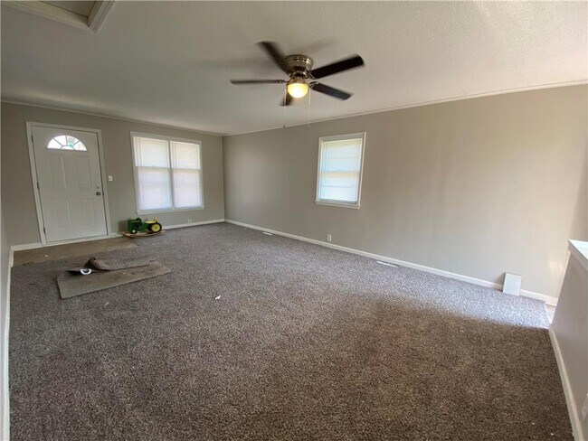 Foto del edificio - 704 E Culton St