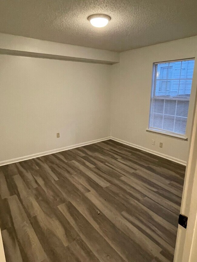 Foto del edificio - 8722-8722 Hickory St