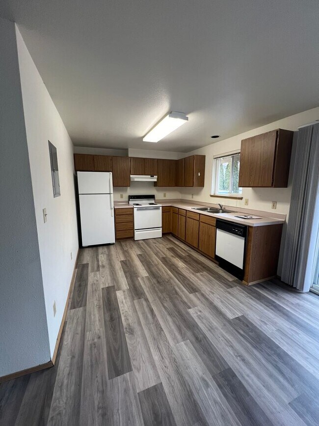 Foto del edificio - 1 Bed/1 Bath Eastside Apartment - Purcell ...