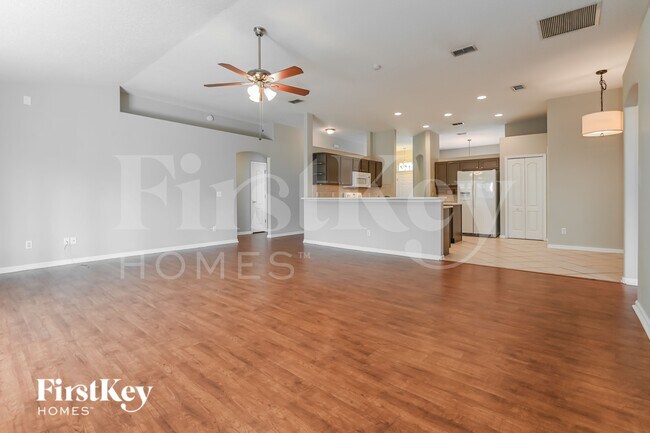Foto del edificio - 12880 Kelsey Island Dr