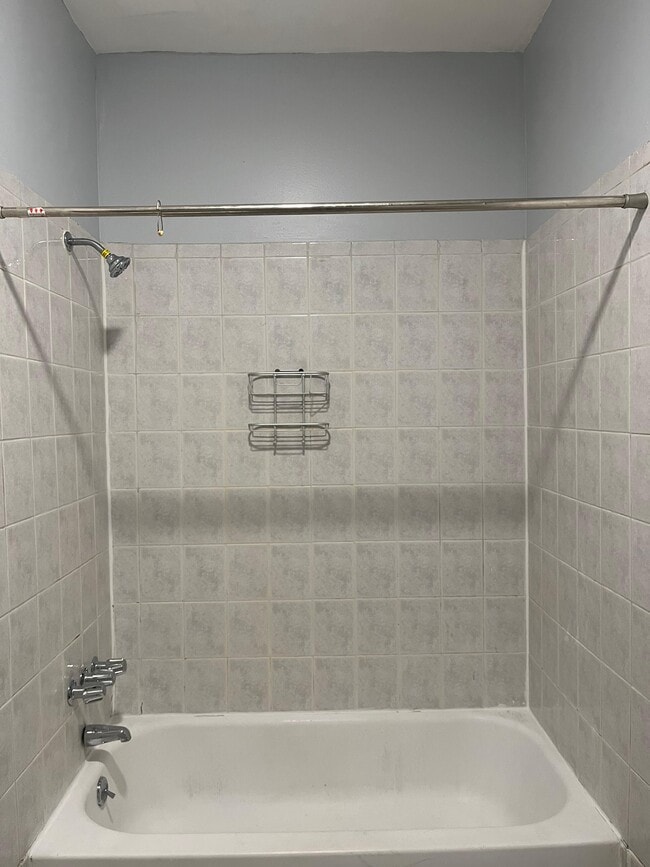 Building Photo - 134 Wilkinson Ave