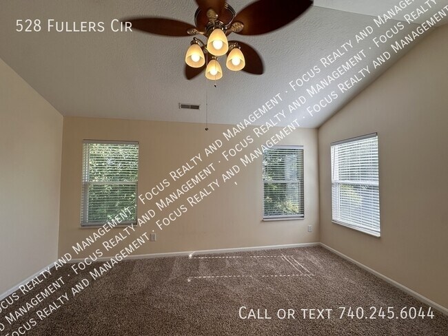 Building Photo - 528 Fuller's Cir
