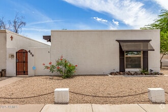 Building Photo - 425 W Pebble Beach Dr