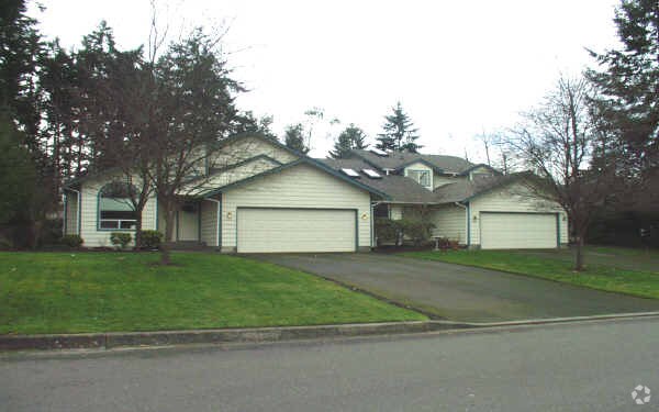 Primary Photo - 714 Shannon St