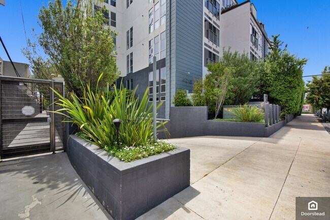 Foto del edificio - 4215 Glencoe Ave