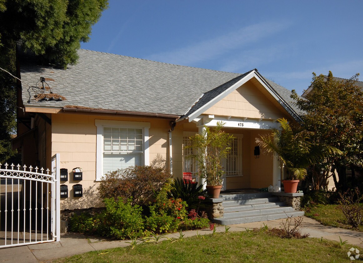 Foto principal - 471 Prescott St