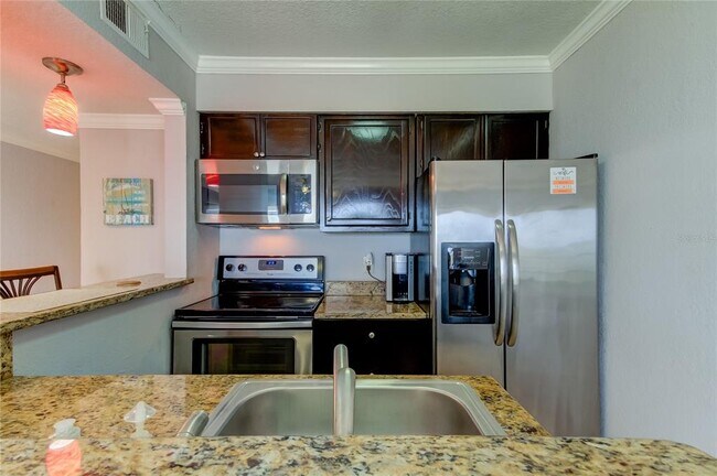 Foto del edificio - 2506 N Rocky Point Dr