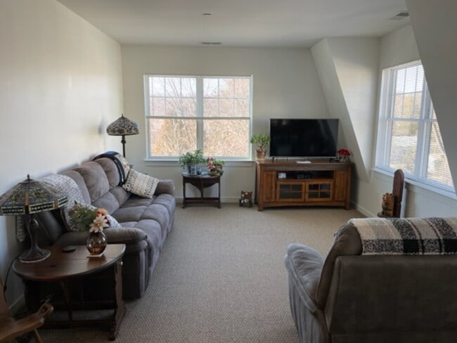 Building Photo - Maple Ridge - Building A