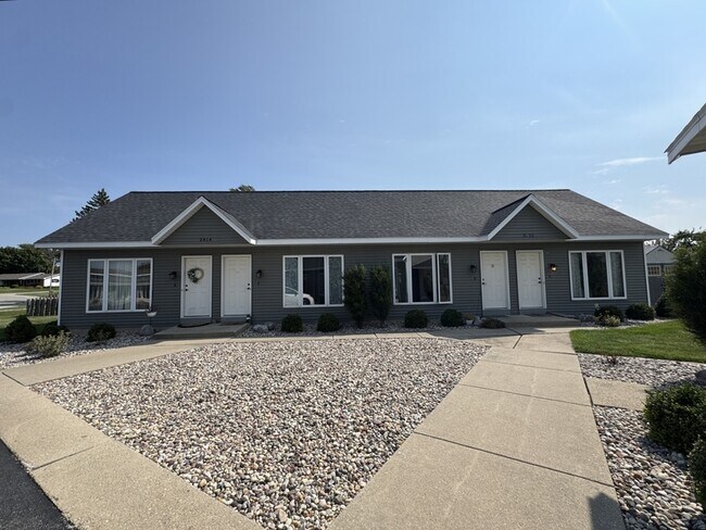 Foto del edificio - 2412 Canter Ln