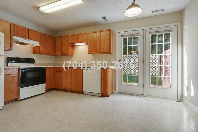 Building Photo - 1308 S Hayne St