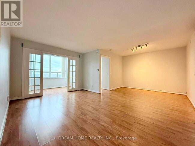 Building Photo - 115 Omni Dr