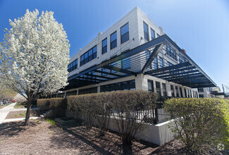 Building Photo - 1111 W 14th Pl