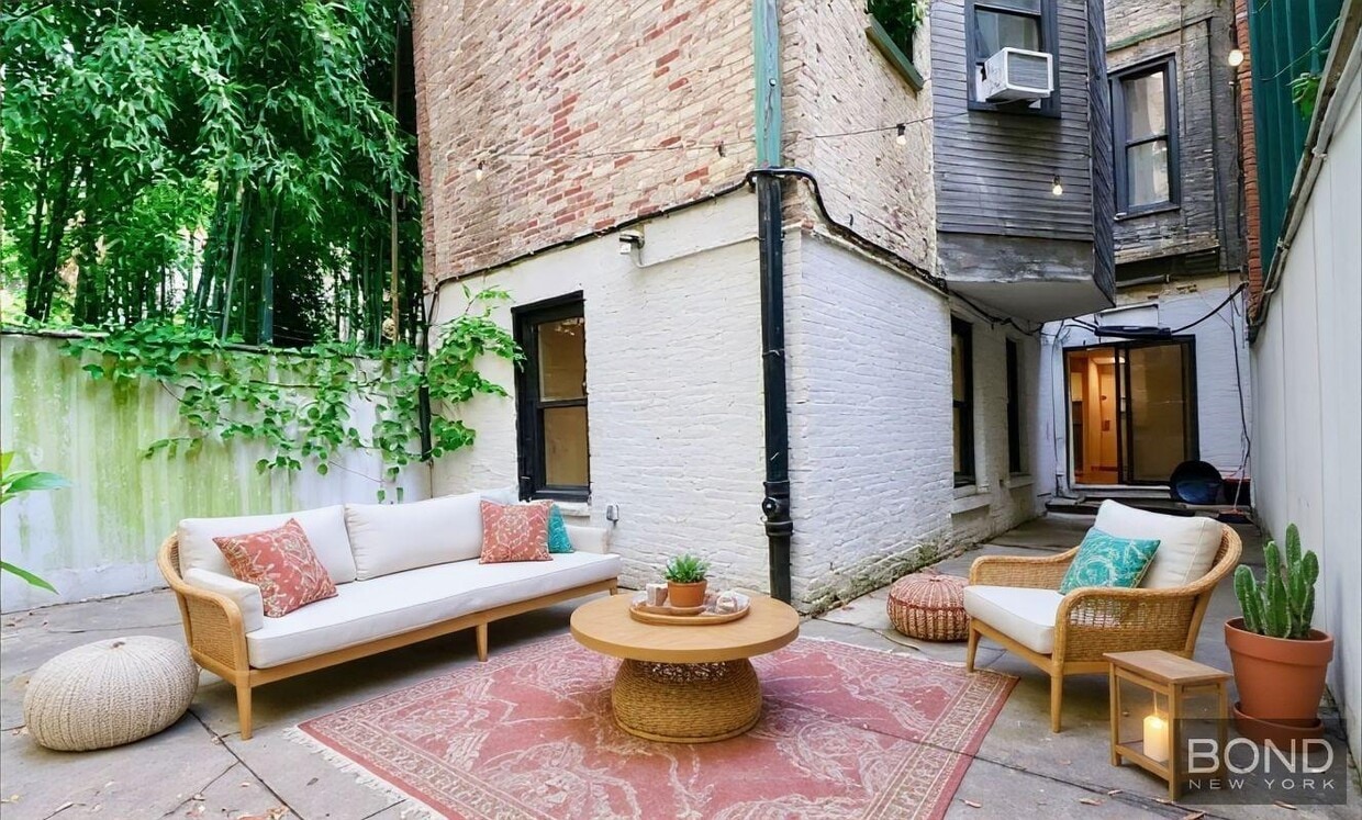 Foto principal - 37 W 76th St