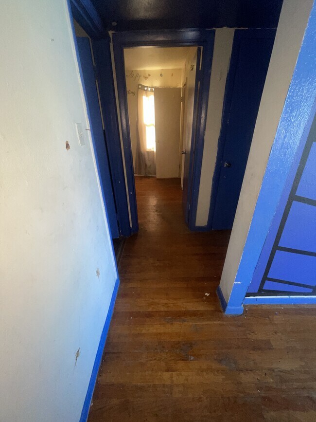 Foto del edificio - 9145 Loganberry Ln