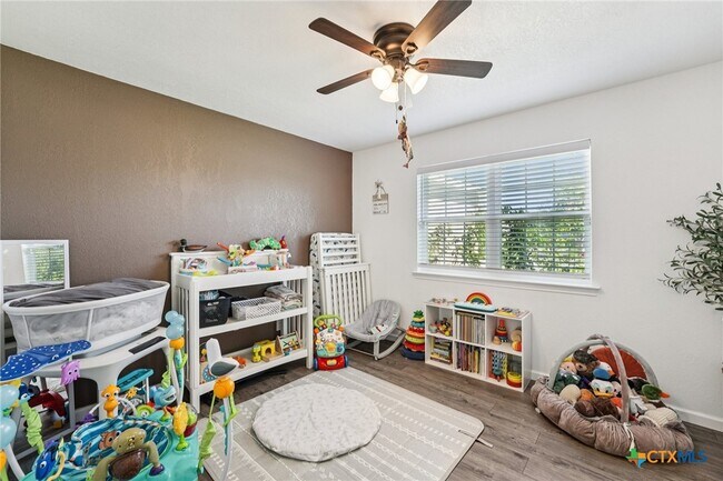 Building Photo - 2009 Starlight Dr