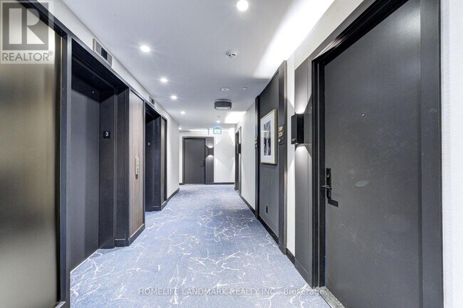 Building Photo - 500 Dupont St