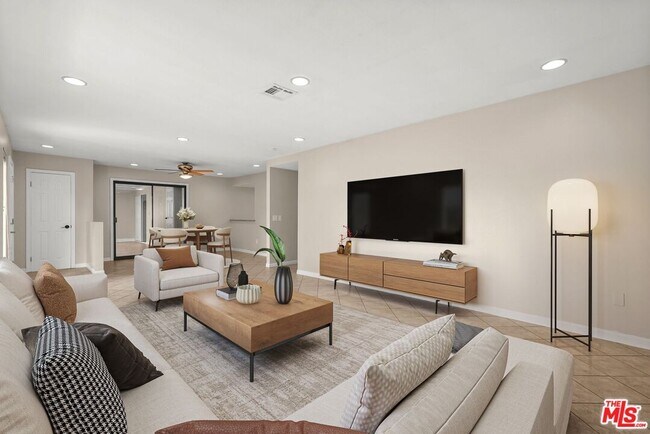Foto del edificio - 17316 Kingsbury St