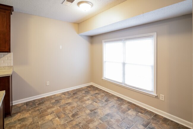 Foto del edificio - 108 Totem Ct