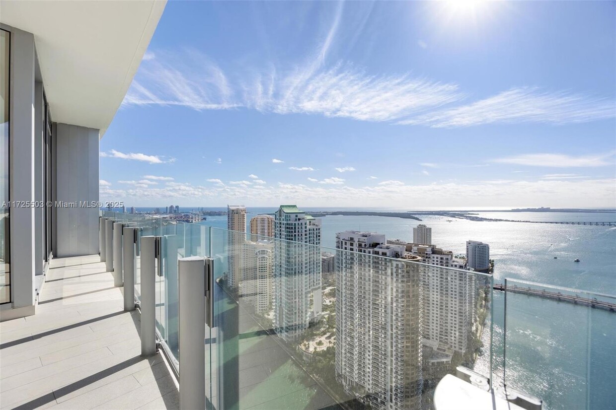 Foto principal - 300 Biscayne Blvd Way