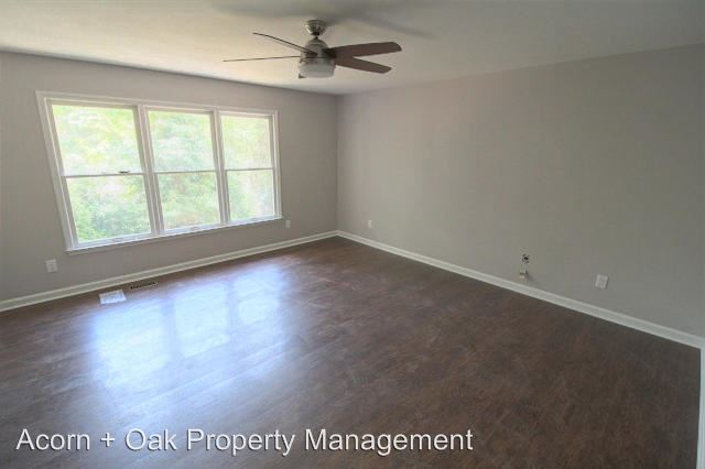 Building Photo - 105 Tanglewood Ln