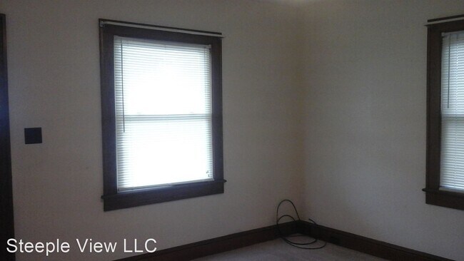 Foto del edificio - 2 br, 1 bath House - 1104 N. Michigan Ave
