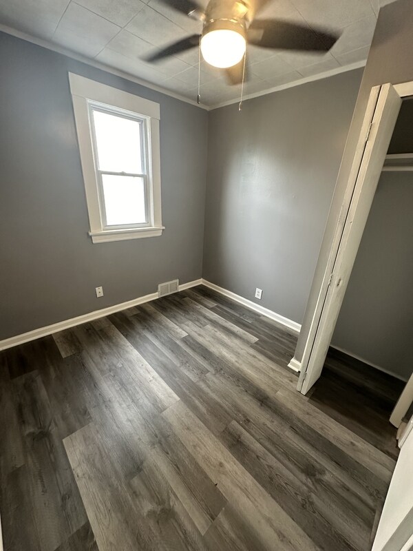 Building Photo - 3635 W 46th St