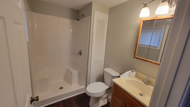 Foto del edificio - 3 bed, 2 bath HOUSE for RENT