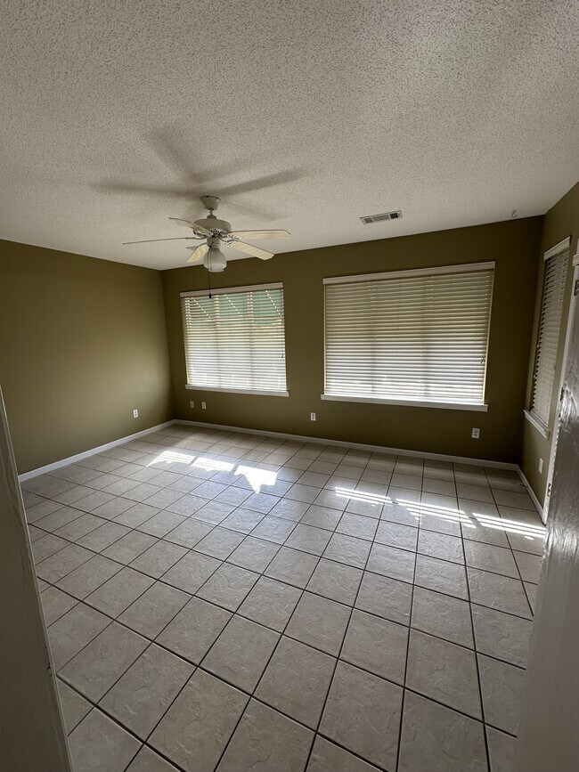 Foto del edificio - 109 Villa Rd