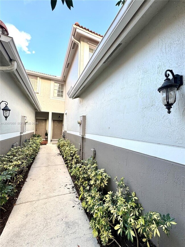 Foto del edificio - 3742 San Simeon Cir