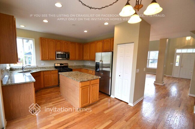 Foto del edificio - 2671 Rosehall Ln