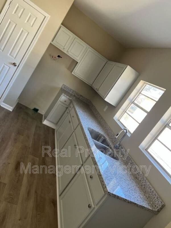 Foto del edificio - 4909 Avenue R