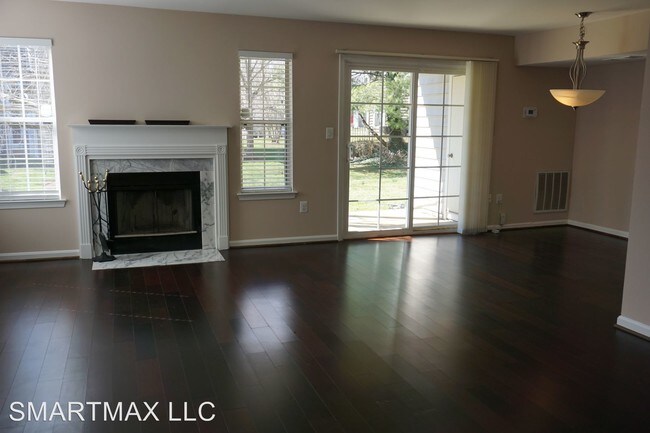 Building Photo - 4711 King John Way