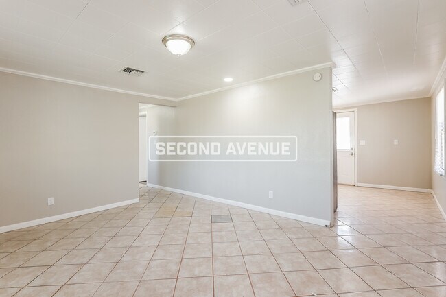 Building Photo - 3100 SW 45th ST