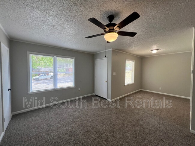 Building Photo - 1350 Frayser Blvd