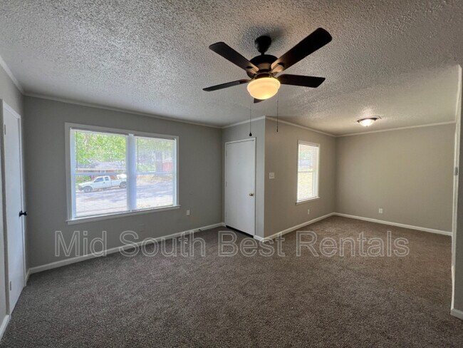 Foto del edificio - 1350 Frayser Blvd