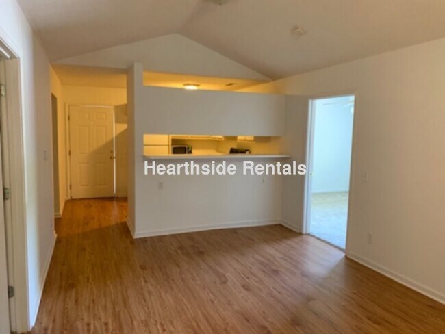 Building Photo - 334-6A Brownlea Dr