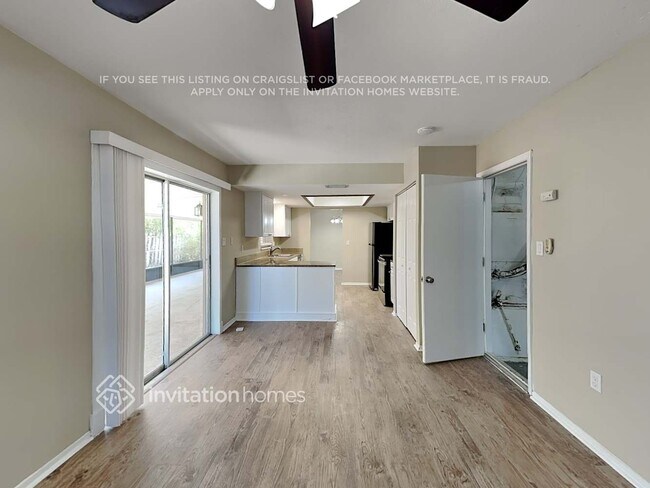 Building Photo - 3508 Kingswood Dr